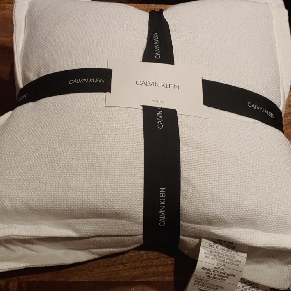 Set of 2 Calvin Klein Pillows